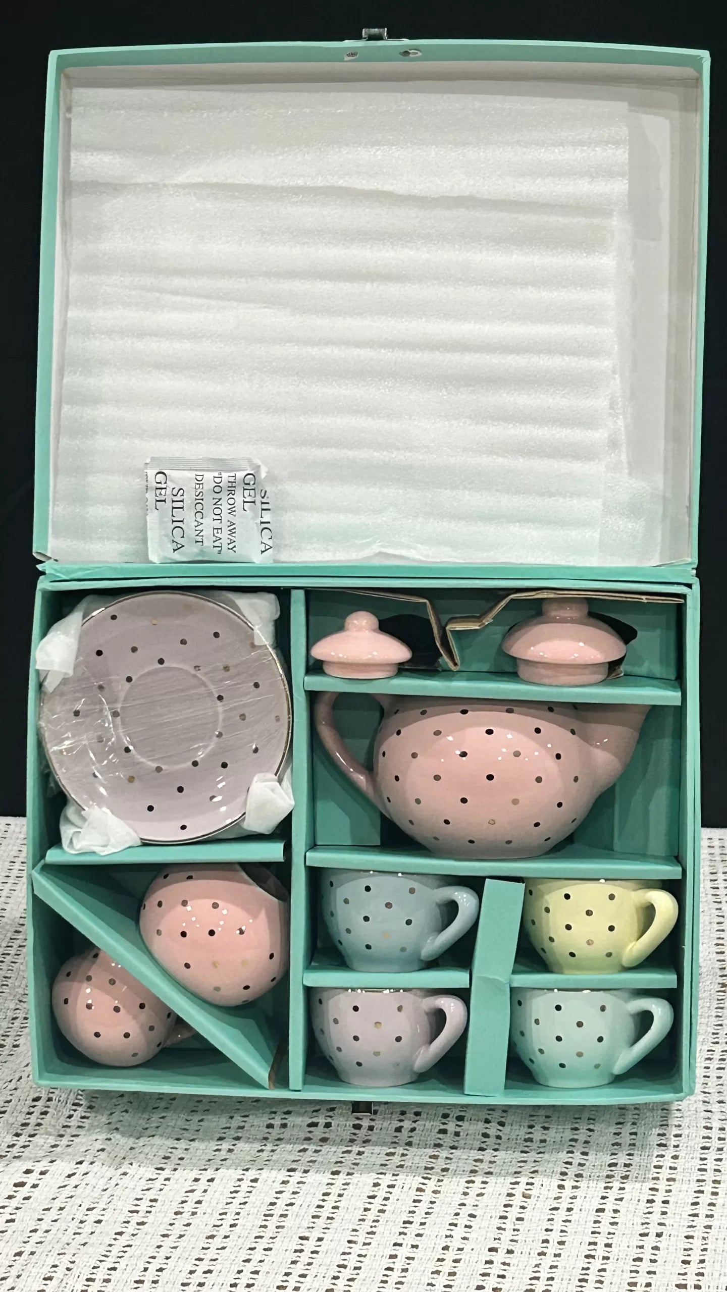 Cat-Themed Pastel Polka-Dot Porcelain Tea Set with Carrying Case
